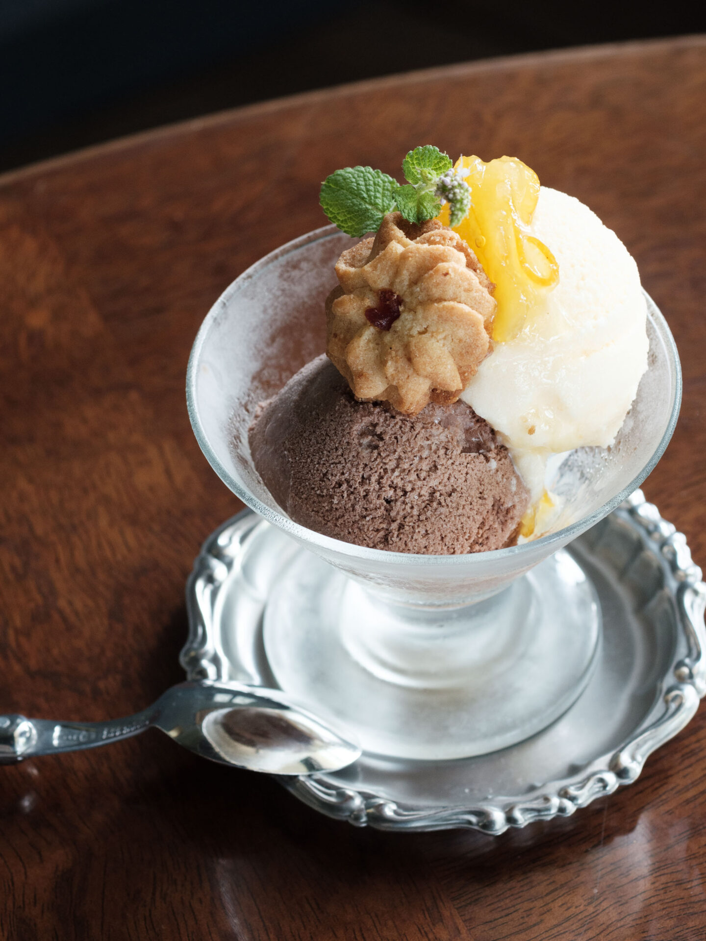 こだわりのアイスクリームを使ったアイス２種のパルフェ