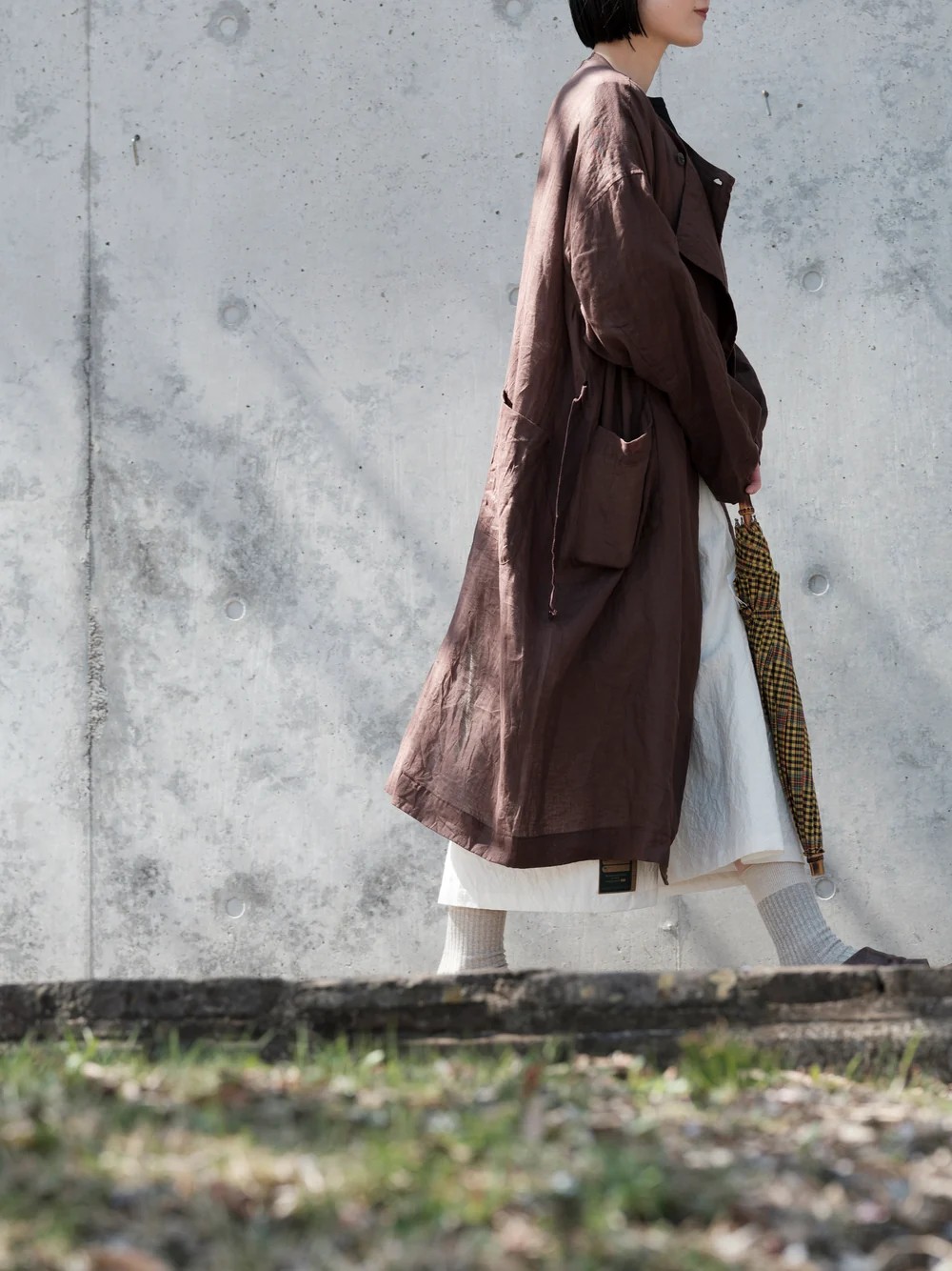 軽やかにまとう、秋色のWide Wrap Coat