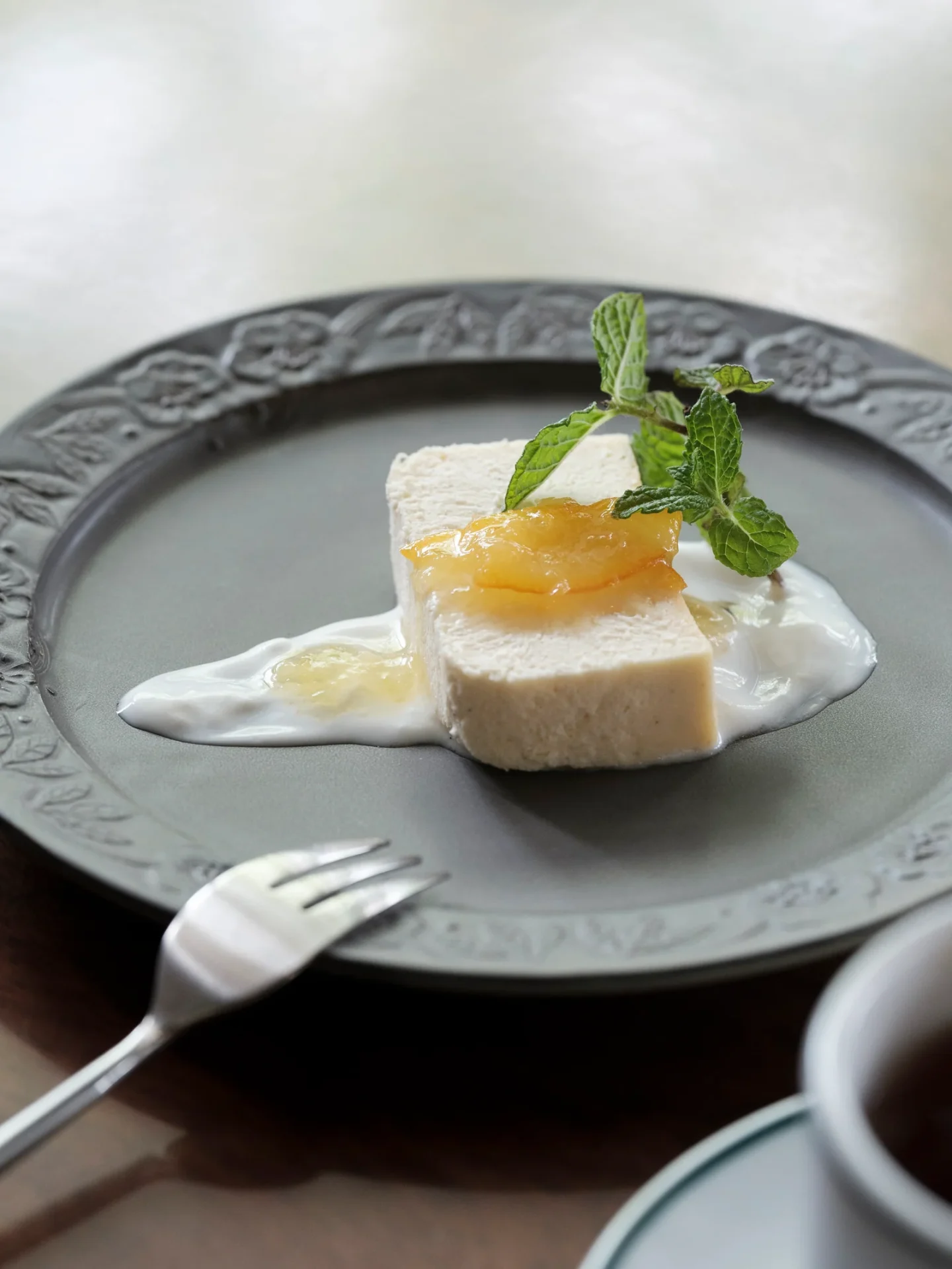 絹のように滑らかなくちどけ シルクチーズケーキ